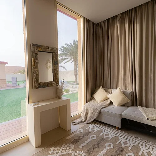 Grand Palm Tree Garden Farmhouse