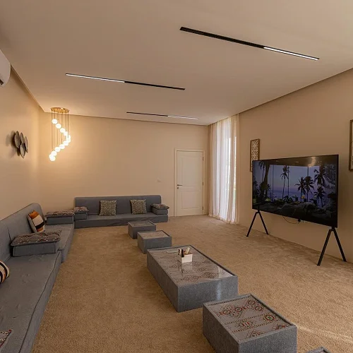 Grand Palm Tree Garden Farmhouse