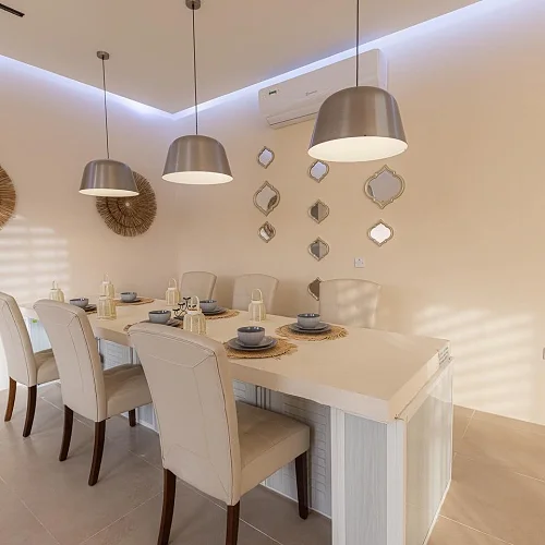 Grand Palm Tree Garden Farmhouse