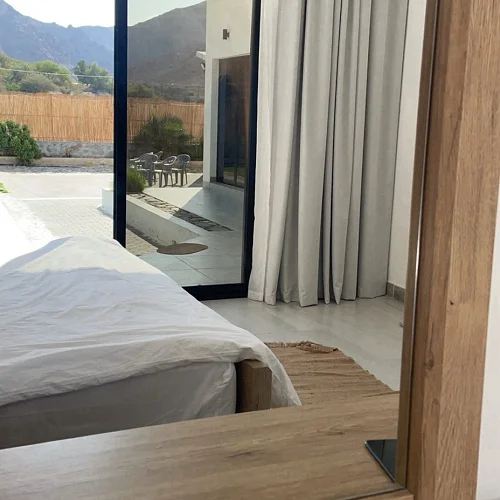 Farmhouse: Mountain view, Modern Bedrooms- Reference Code: FA214